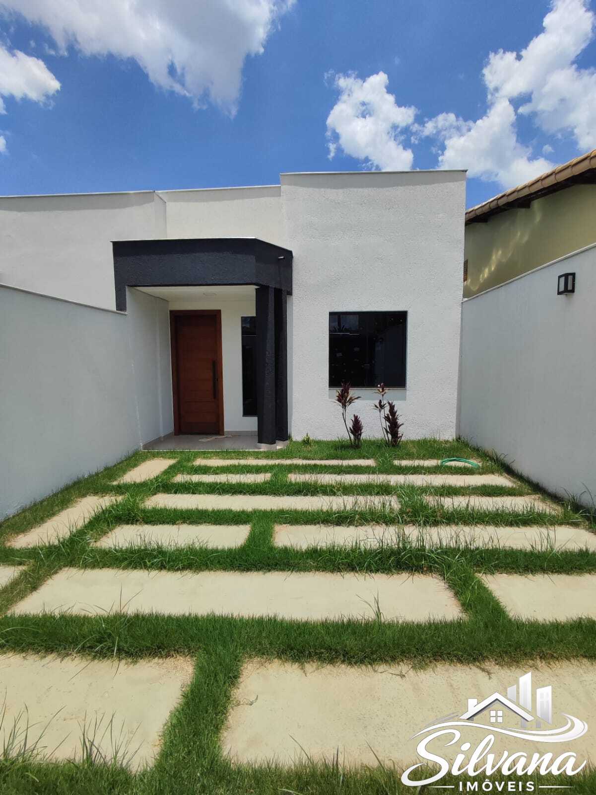 Casa Moderna com Suíte e Pé Direito Alto-Iporanga 2